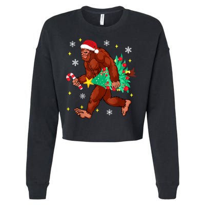 Bigfoot Carrying Christmas Tree Funny Xmas 2021 Sasquatch Cropped Pullover Crew