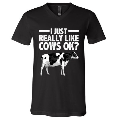 Best Cow Design Cattle Farming Dairy Cow Lover V-Neck T-Shirt