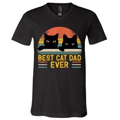 Best Cat Dad Ever Vintage Retro Style Black Cats Lover TShirt V-Neck T-Shirt
