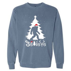 Bigfoot Christmas Gifts For Boy Girls Funny Christmas Garment-Dyed Sweatshirt