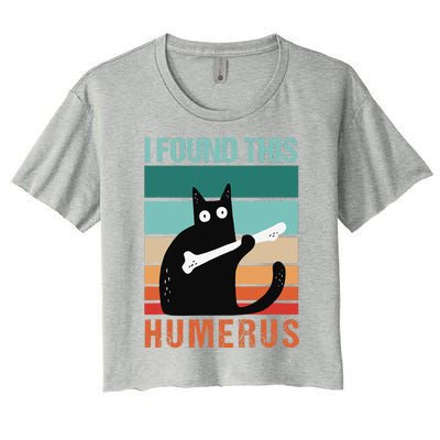 Black Cat I Found This Humerus Cat Joke Women's Crop Top Tee