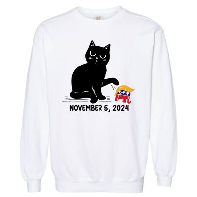 Black Cat Knock Over Trump Elephant Hair 2024 November 5th Garment-Dyed Sweatshirt