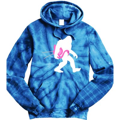 Bigfoot Carrying Lawn Flamingo Funny Sasquatch Gift Tie Dye Hoodie