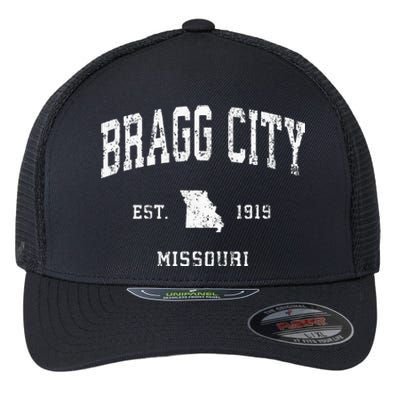 Bragg City Missouri Mo Vintage Athletic Sports Design Flexfit Unipanel Trucker Cap