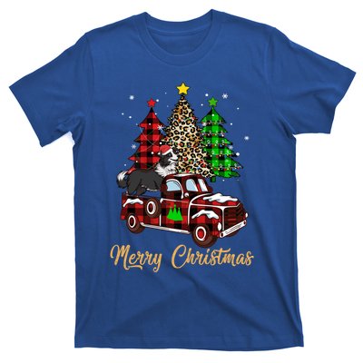 Border Collie Riding Red Truck Xmas Merry Christmas Gift T-Shirt