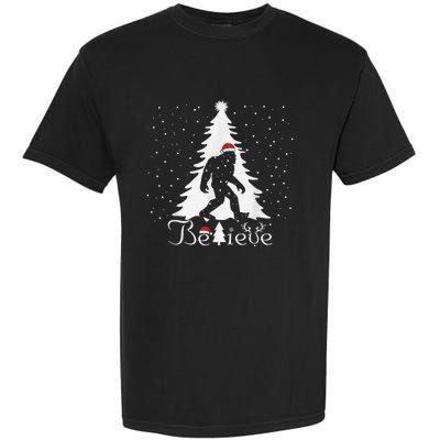 Believe Christmas Santa Bigfoot Hat Xmas PJ Costume Garment-Dyed Heavyweight T-Shirt