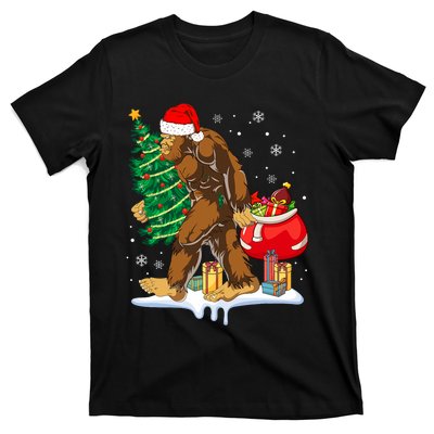 Bigfoot Christmas Tree Lights Xmas Sasquatch Lovers T-Shirt