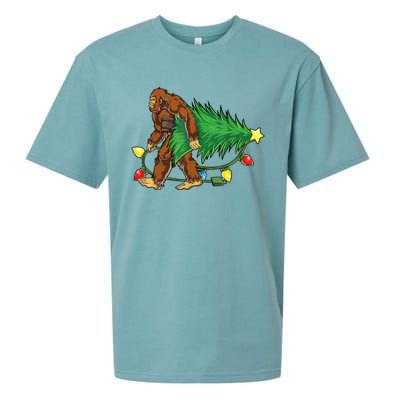 Bigfoot Christmas Tree Lights Xmas Boys Sasquatch Lovers Sueded Cloud Jersey T-Shirt