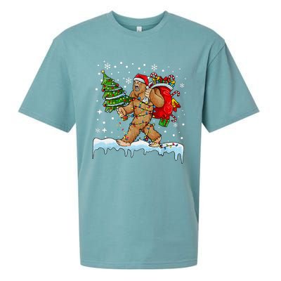 Bigfoot Christmas Tree Lights Xmas Sasquatch Lovers Sueded Cloud Jersey T-Shirt