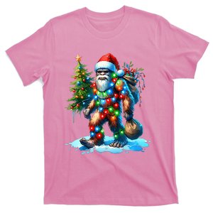 Bigfoot Christmas Tree Xmas T-Shirt