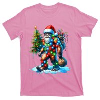 Bigfoot Christmas Tree Xmas T-Shirt