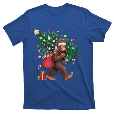 Bigfoot Christmas Tree Lights Xmas Santa Sasquatch Lovers Cool Gift T-Shirt