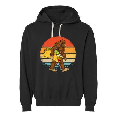 Bigfoot Carrying Taco Funny Cinco de Mayo Sasquatch Garment-Dyed Fleece Hoodie