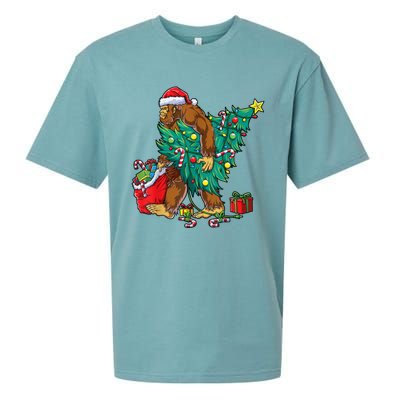 Bigfoot Christmas Tree Lights Xmas Sasquatch Lovers Sueded Cloud Jersey T-Shirt