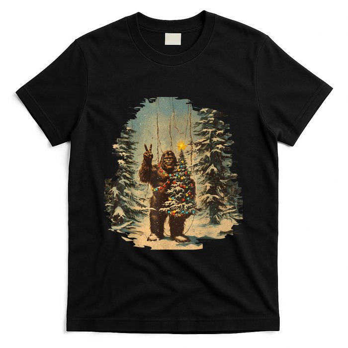 Bigfoot Christmas Tree Lights Tarot Xmas Sasquatch T-Shirt