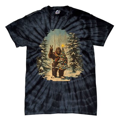 Bigfoot Christmas Tree Lights Tarot Xmas Sasquatch Tie-Dye T-Shirt