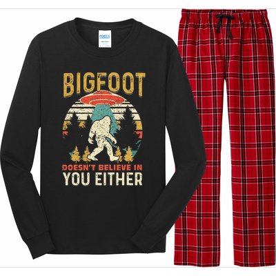 Bigfoot Doesnt Believe In You Either Funny Sasquatch Vintage Long Sleeve Pajama Set