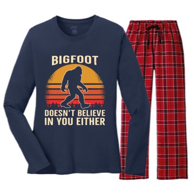 Bigfoot Doesnt Believe In You Either Bigfoot Sasquatch Retro Women's Long Sleeve Flannel Pajama Set 