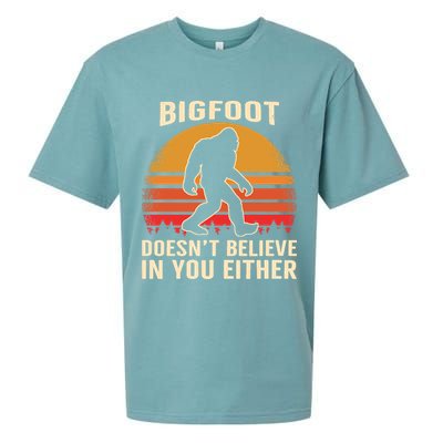 Bigfoot Doesnt Believe In You Either Bigfoot Sasquatch Retro Sueded Cloud Jersey T-Shirt