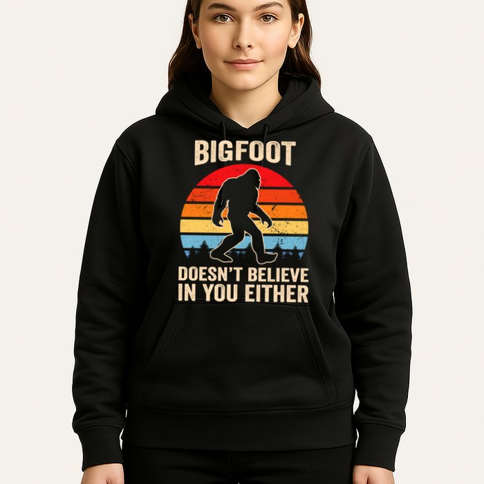 Bigfoot Doesnt Believe In You Either Bigfoot Doesn't Plus Size Hoodie