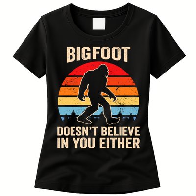 Bigfoot Doesnt Believe In You Either Bigfoot Doesn't Plus Size Womens T-Shirt