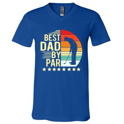 Best Dad By Par Vintage Retro Golfer Gift V-Neck T-Shirt