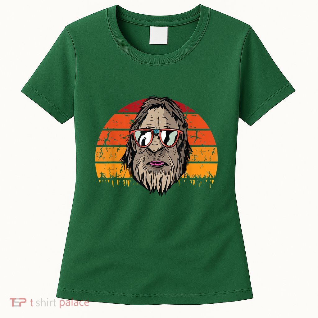 Bigfoot Dad Fathers Day Retro Vintage Sasquatch Yeti Papa Womens T-Shirt
