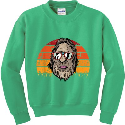 Bigfoot Dad Fathers Day Retro Vintage Sasquatch Yeti Papa Kids Sweatshirt
