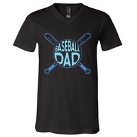 Baseball Dad Father Baseballer Daddy Papa Father's Day V-Neck T-Shirt