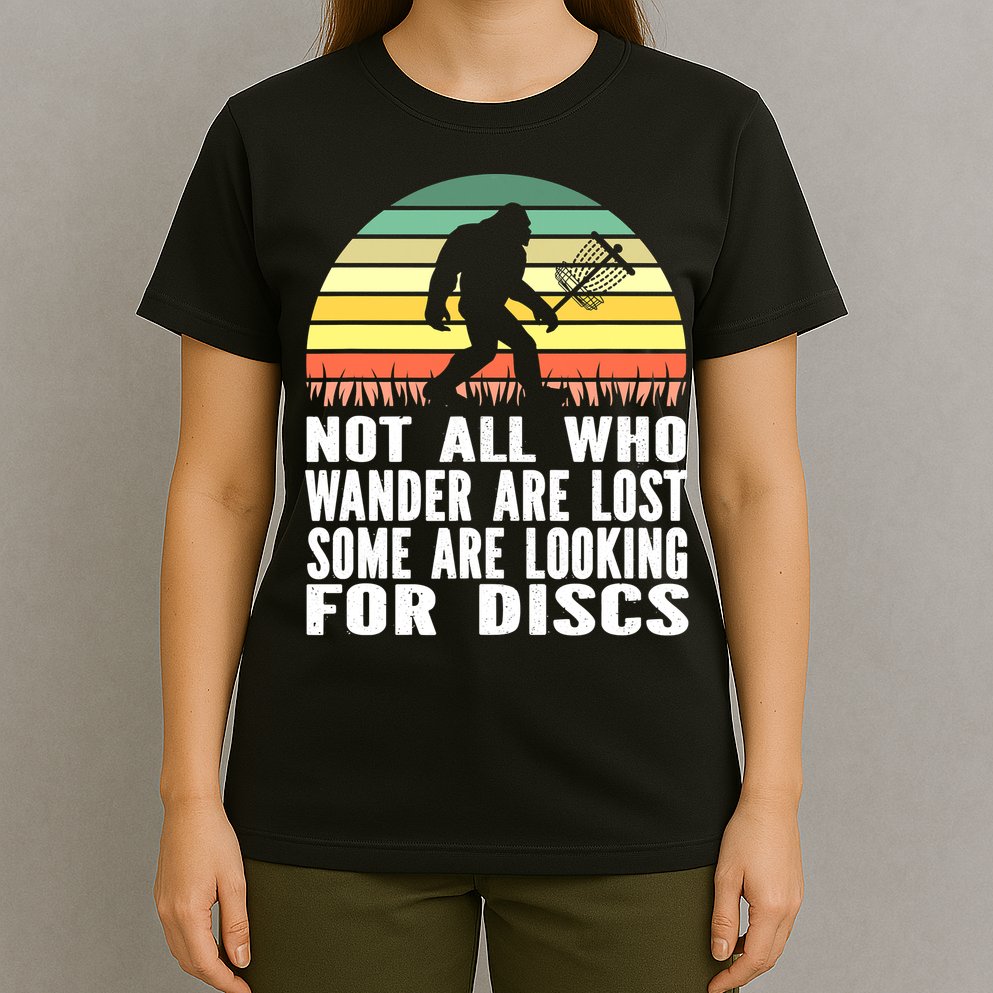 Bigfoot Disc Golf Sasquatch Funny Golf Ultimate T-Shirt