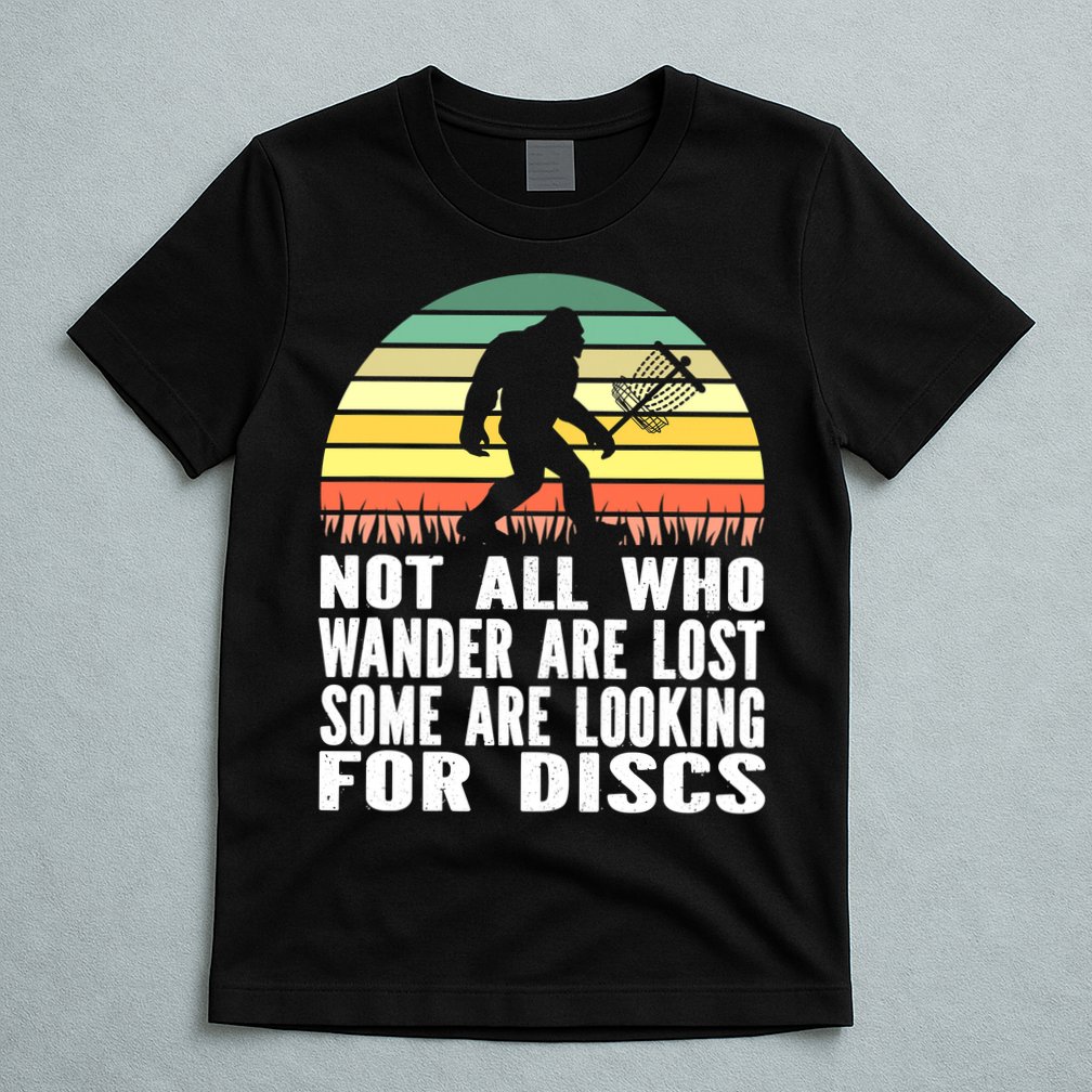 Bigfoot Disc Golf Sasquatch Funny Golf Ultimate T-Shirt