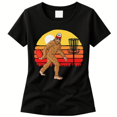 Bigfoot Disc Golf Cryptid Sasquatch Disc Golfer Womens T-Shirt
