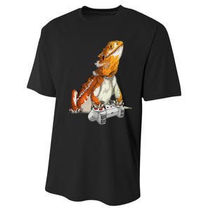 Bearded Dragon Playing Video Games Reptiles lizard Gamers Performance Sprint T-Shirt