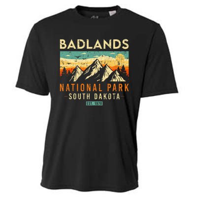 Badlands Est. 1978 Vintage Retro South Dakota National Park Cooling Performance Crew T-Shirt