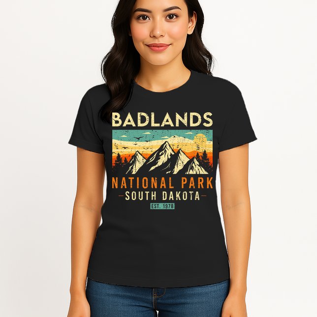 Badlands Est. 1978 Vintage Retro South Dakota National Park Womens T-Shirt