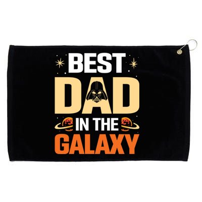 Best Dad In The Universe Fathers Day Spoof Grommeted Golf Towel