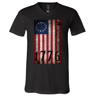 Betsy Ross 1776 13 State Original Colonies Flag V-Neck T-Shirt