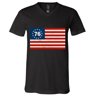 Betsy Ross Flag United States of America 1776 V-Neck T-Shirt