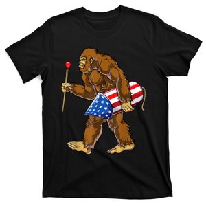 Bigfoot Fireworks 4th Of July Sasquatch American Flag Us T-Shirt