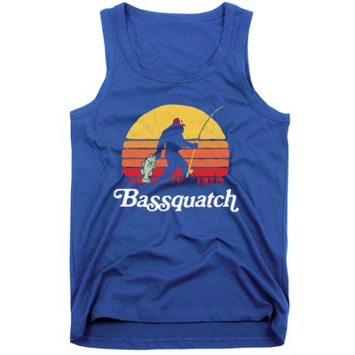 Bassquatch! Funny Bigfoot Fishing Outdoor Retro Cute Gift Tank Top