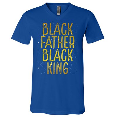 Black Father Black King African American Family Proud Dad Gift V-Neck T-Shirt