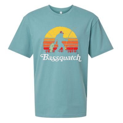 Bassquatch! Funny Bigfoot Fishing Outdoor Retro Sueded Cloud Jersey T-Shirt