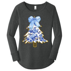 Blue Floral Coquette Bow Christmas Tree Chinoiserie Women Women's Perfect Tri Tunic Long Sleeve Shirt