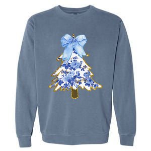 Blue Floral Coquette Bow Christmas Tree Chinoiserie Women Garment-Dyed Sweatshirt