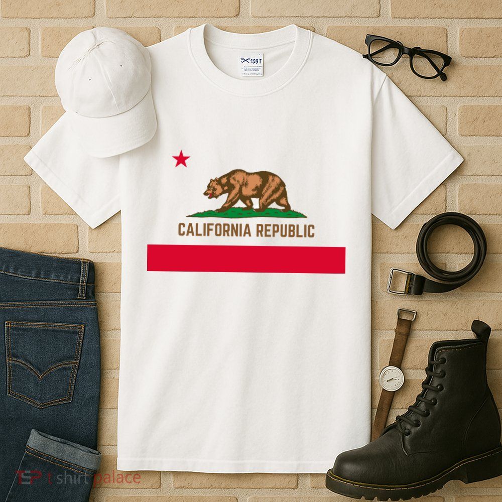 Bear Flag. California Republic State Flag Of California Tall T-Shirt
