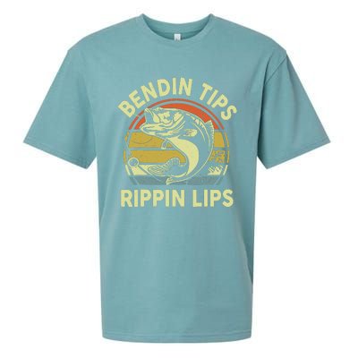 Bass Fish Dad Bendin Tips Rippin Lips Funny Papa Fishing Sueded Cloud Jersey T-Shirt