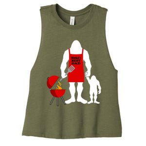 Barbecue Fathers Day Gift Bbq Bigfoot Worlds Best Dad Gift Women's Racerback Cropped Tank