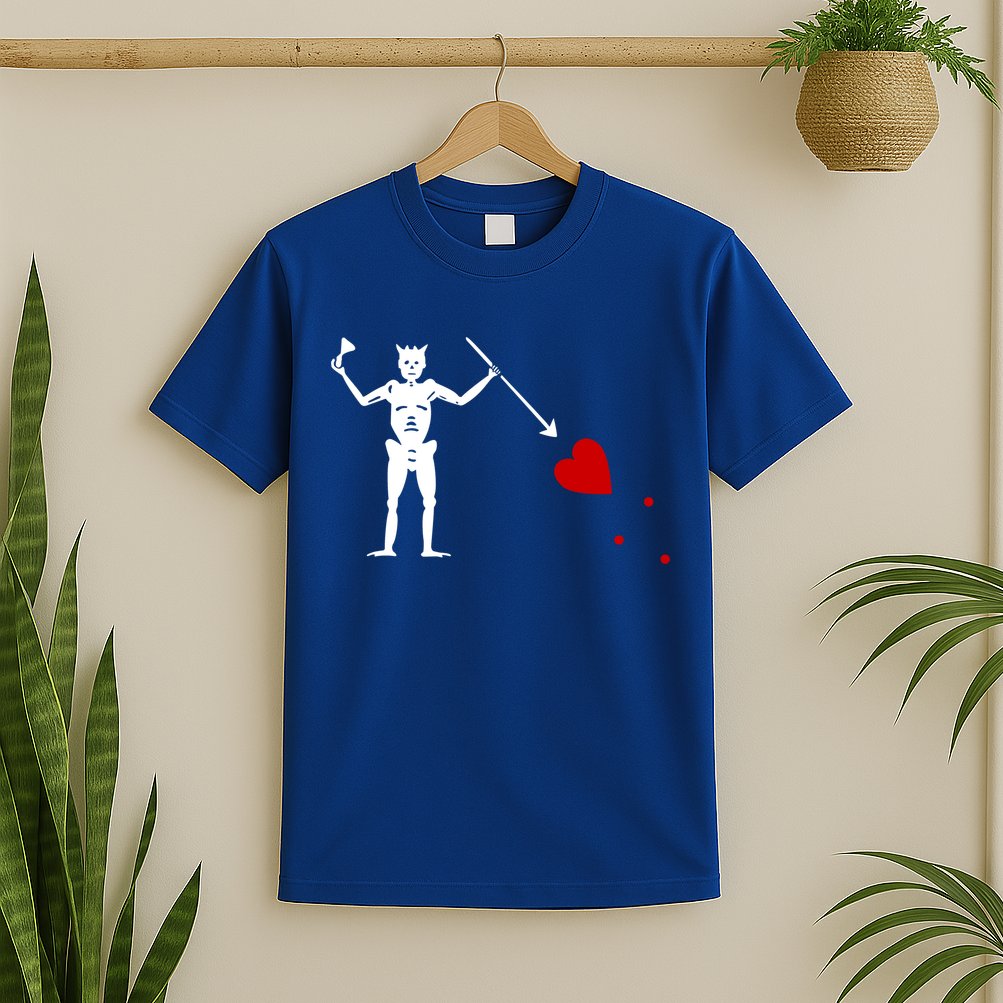 Blackbeard Flag Gift Jolly Roger Skull And Crossbones T-Shirt