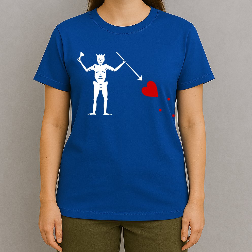 Blackbeard Flag Gift Jolly Roger Skull And Crossbones T-Shirt