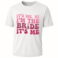  Bride Funny Its Me Hi I'm The Bride Its Me Performance Shirt